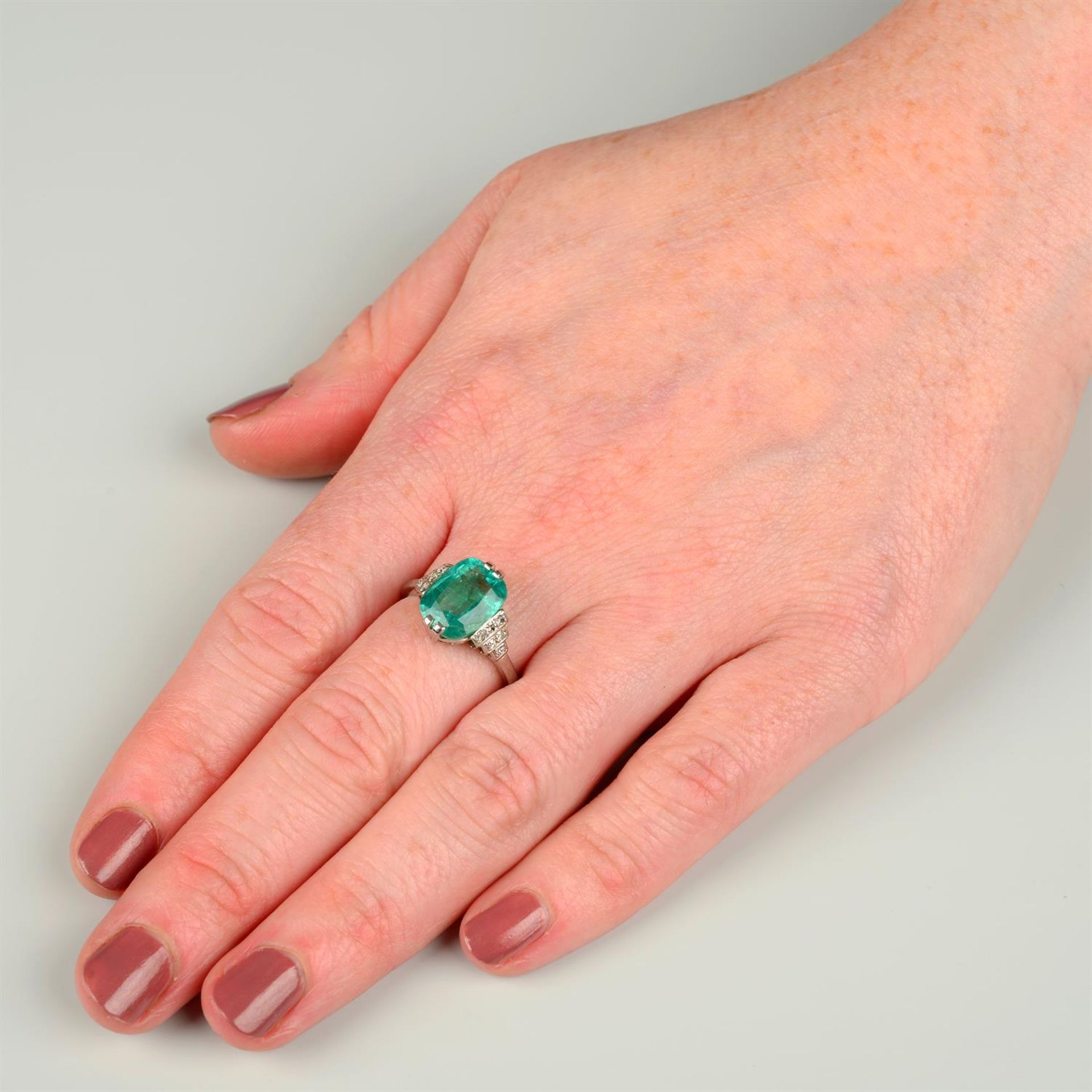 A Brazilian emerald and single-cut diamond dress ring. - Image 5 of 6