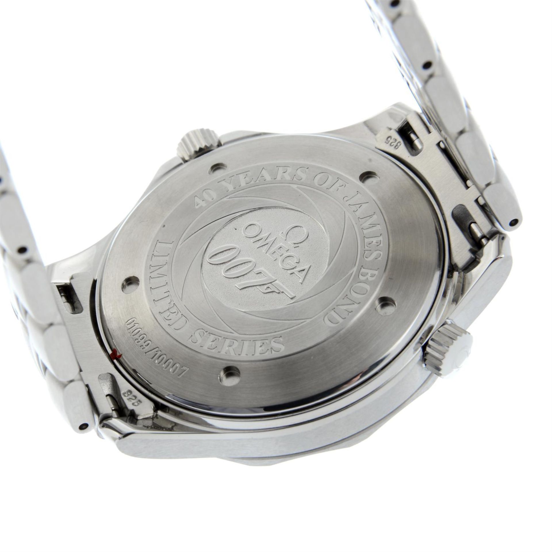 OMEGA - a limited edition stainless steel Seamaster 007 bracelet watch, 41mm. - Image 5 of 7