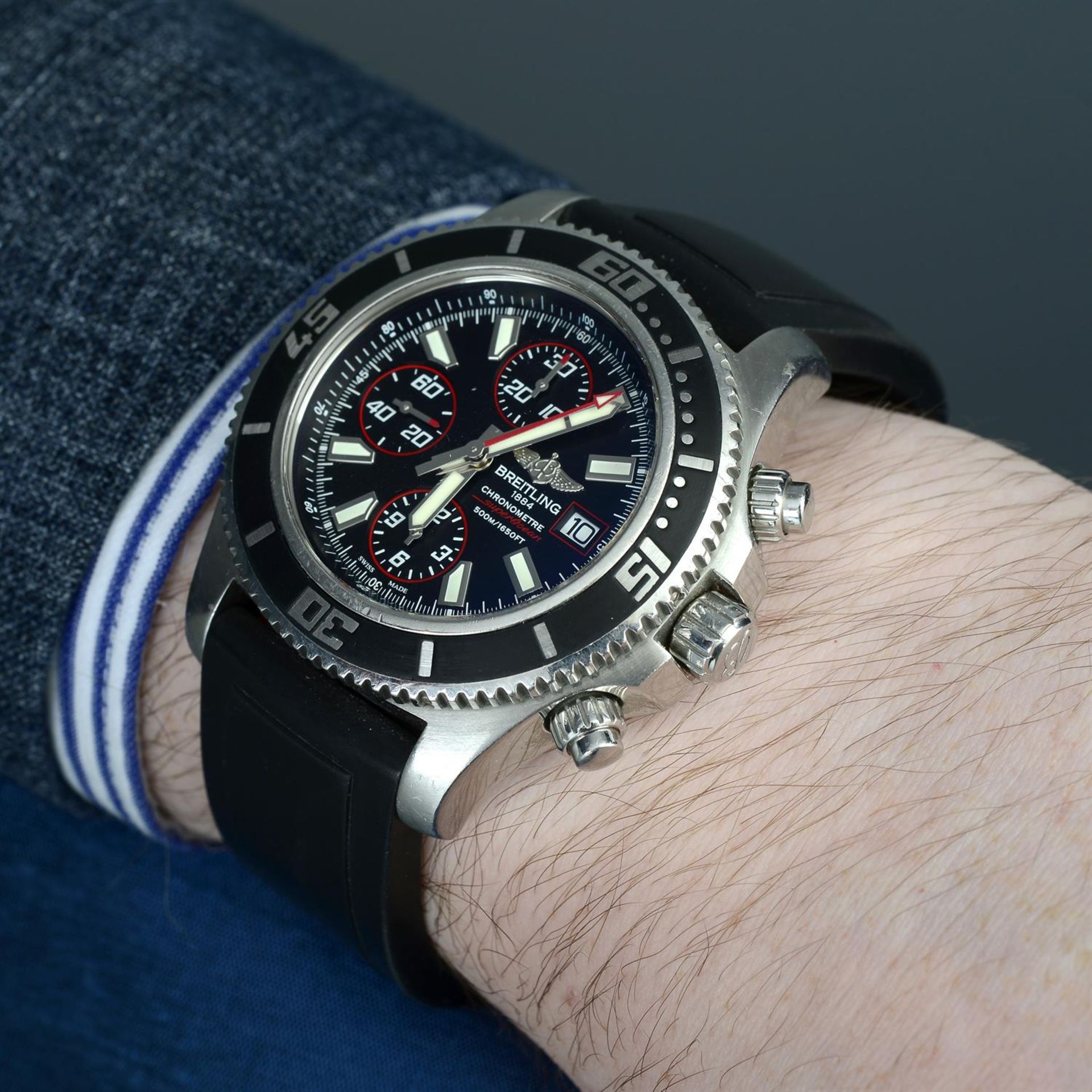 BREITLING - a stainless steel SuperOcean II chronograph wrist watch, 44mm. - Image 5 of 6