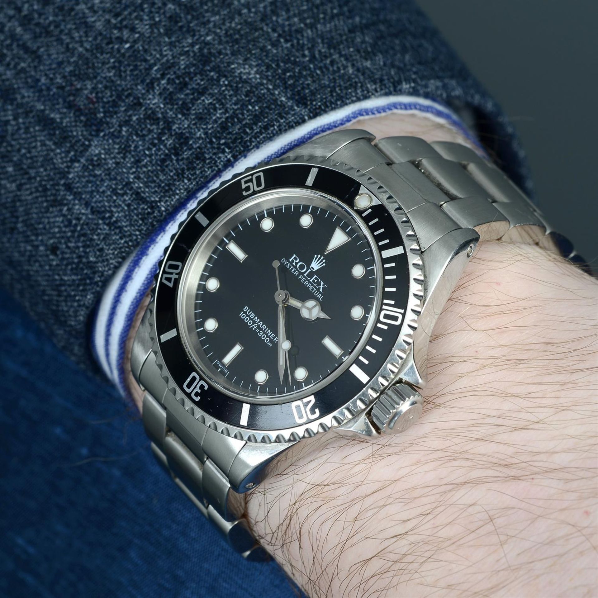 ROLEX - a stainless steel Oyster Perpetual Submariner bracelet watch, 39mm. - Image 6 of 6