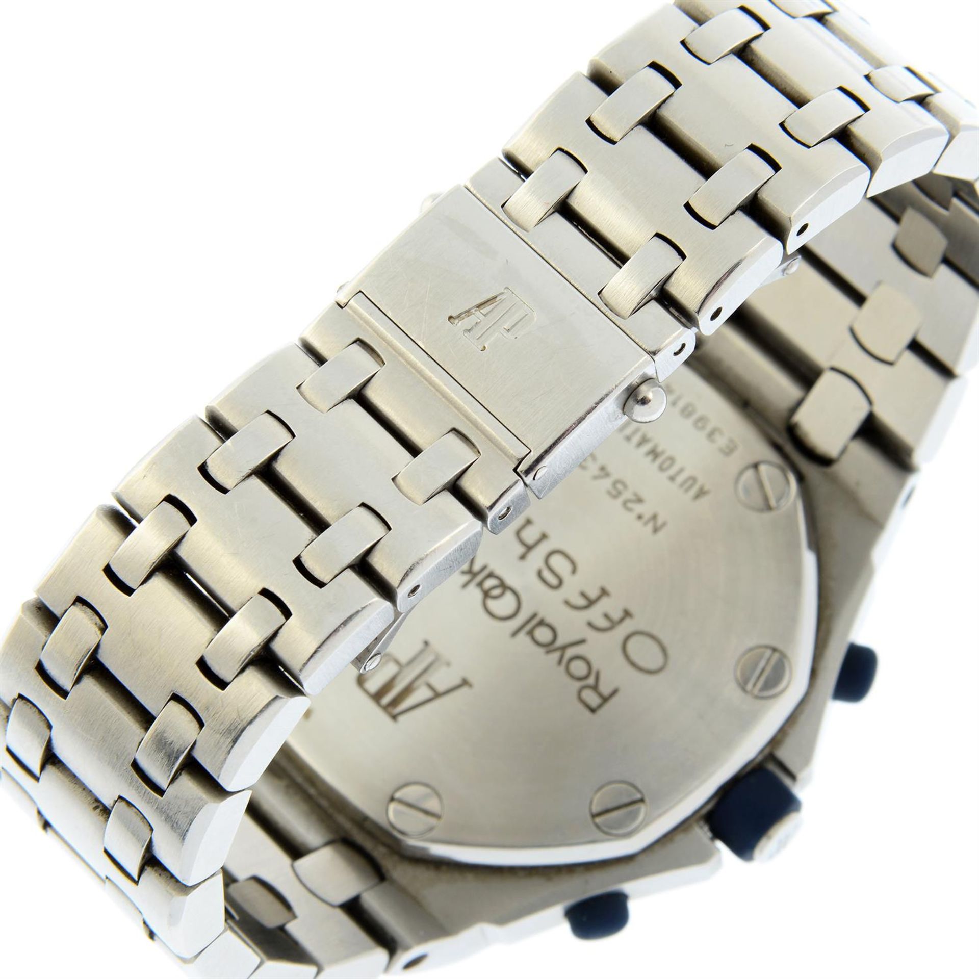 AUDEMARS PIGUET - a stainless steel Royal Oak Offshore chronograph bracelet watch, 42mm. - Image 2 of 6