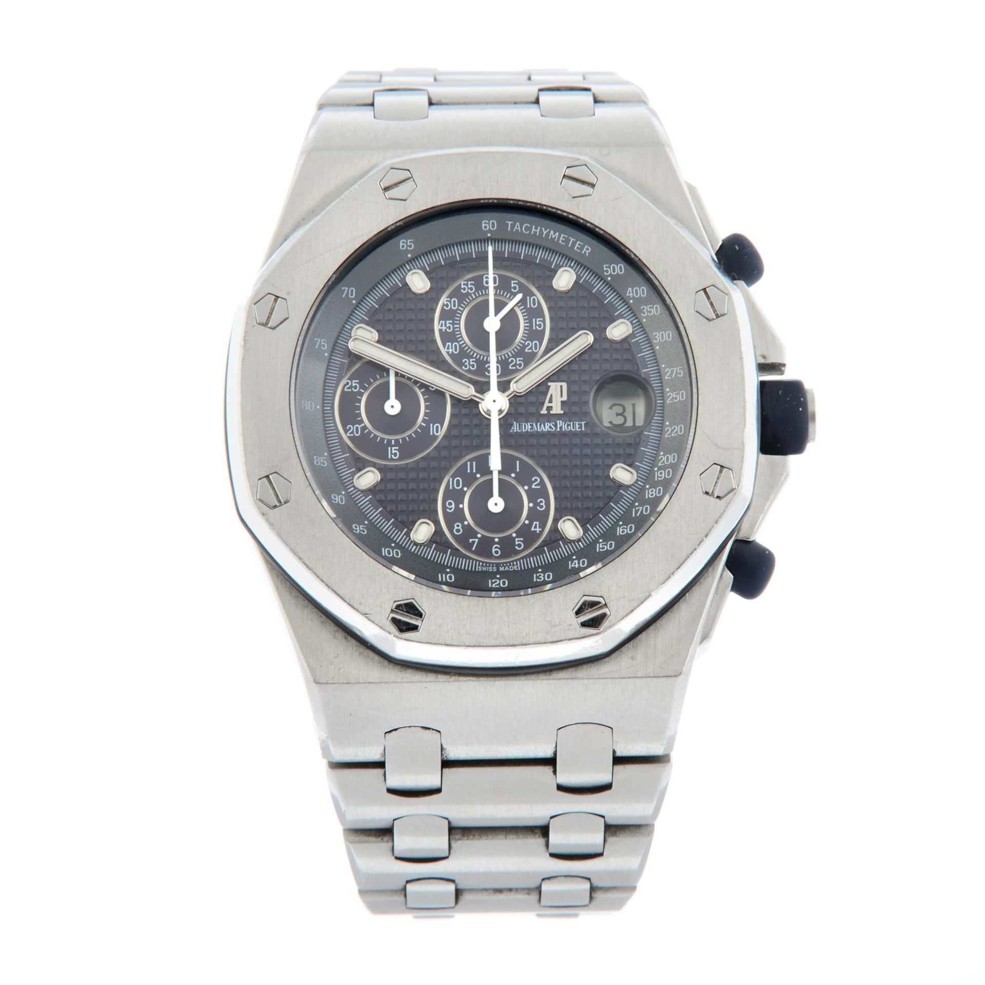 AUDEMARS PIGUET - a stainless steel Royal Oak Offshore chronograph bracelet watch, 42mm.