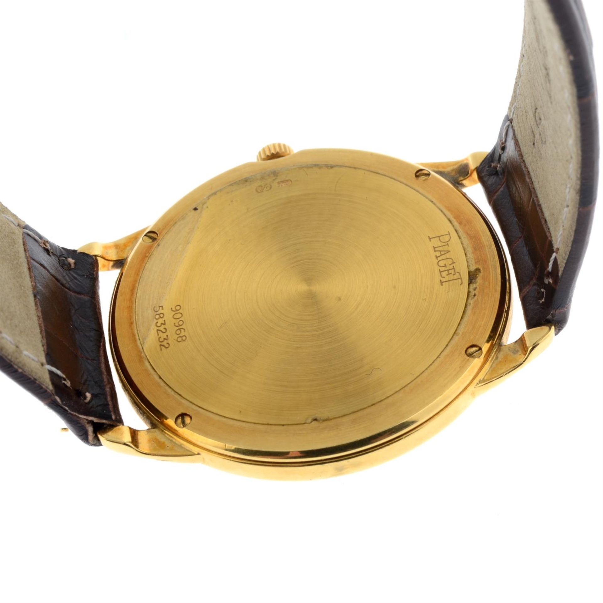 PIAGET - an 18ct yellow gold Ultra Thin wrist watch, 33mm. - Image 2 of 5
