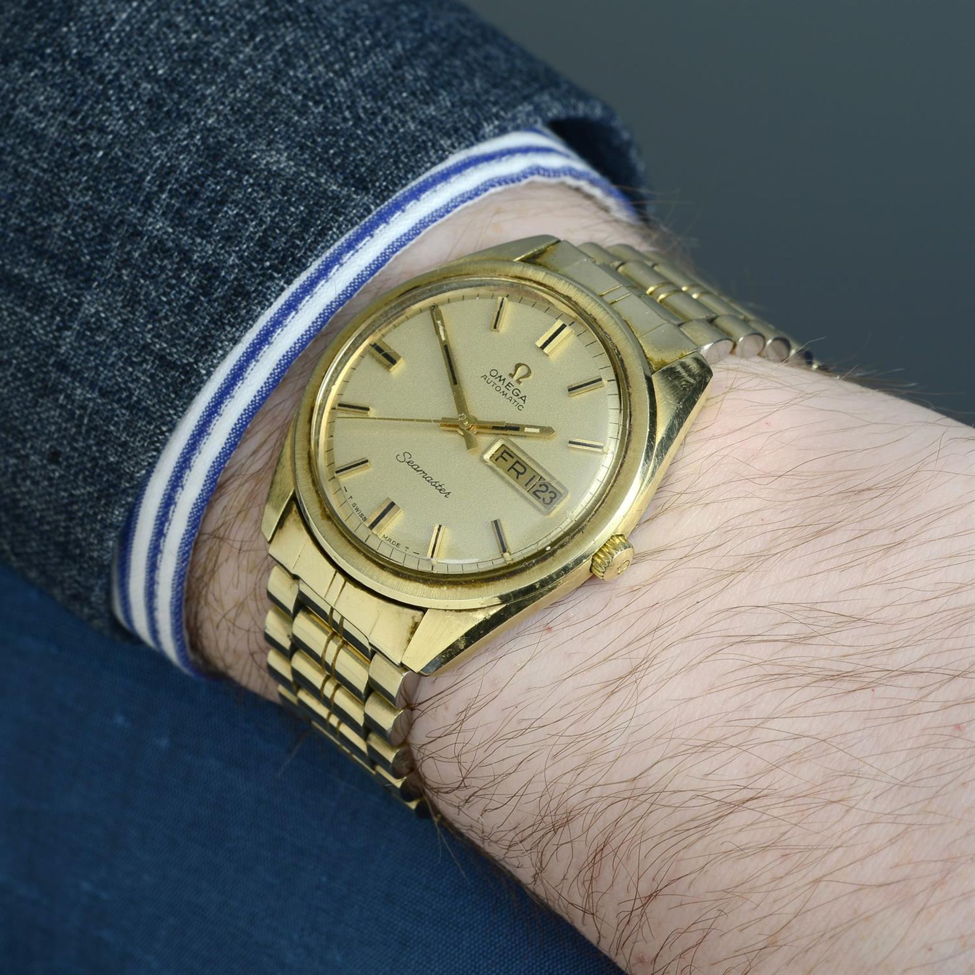 OMEGA - a gold plated Seamaster bracelet watch, 36mm. - Image 5 of 5