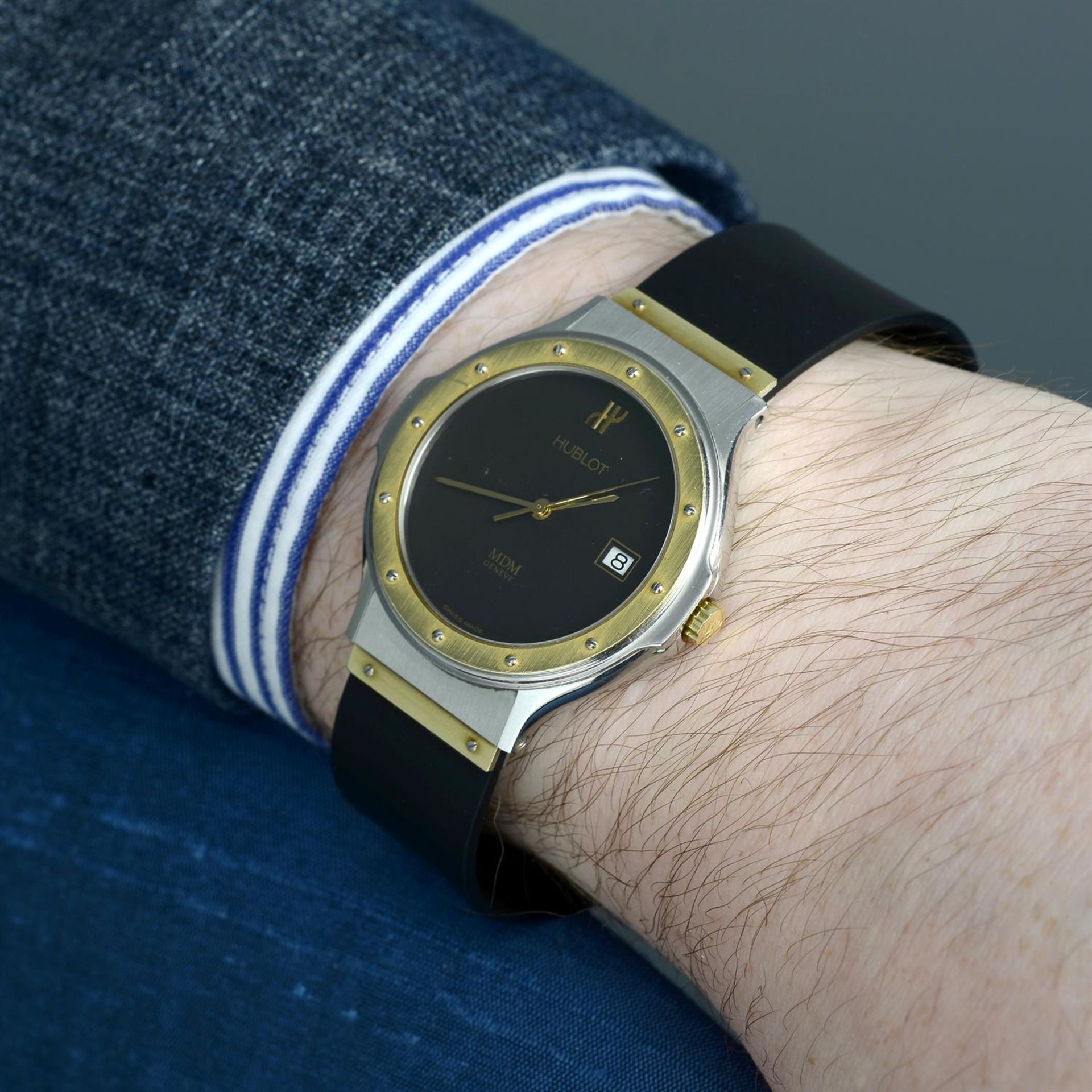 HUBLOT - a bi-metal MDM wrist watch, 36mm. - Image 5 of 5