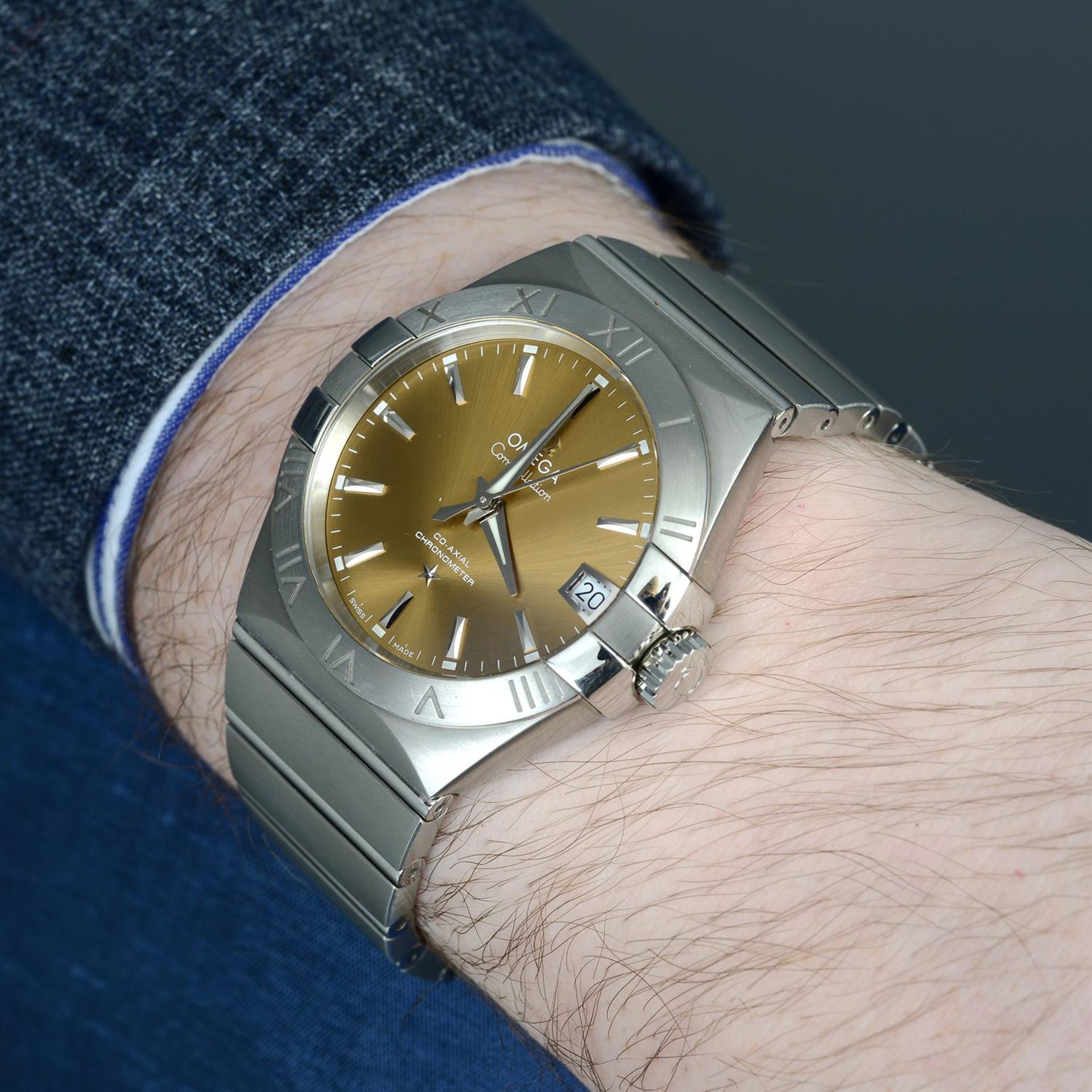 OMEGA - a stainless steel Constellation bracelet watch, 38mm. - Image 5 of 6