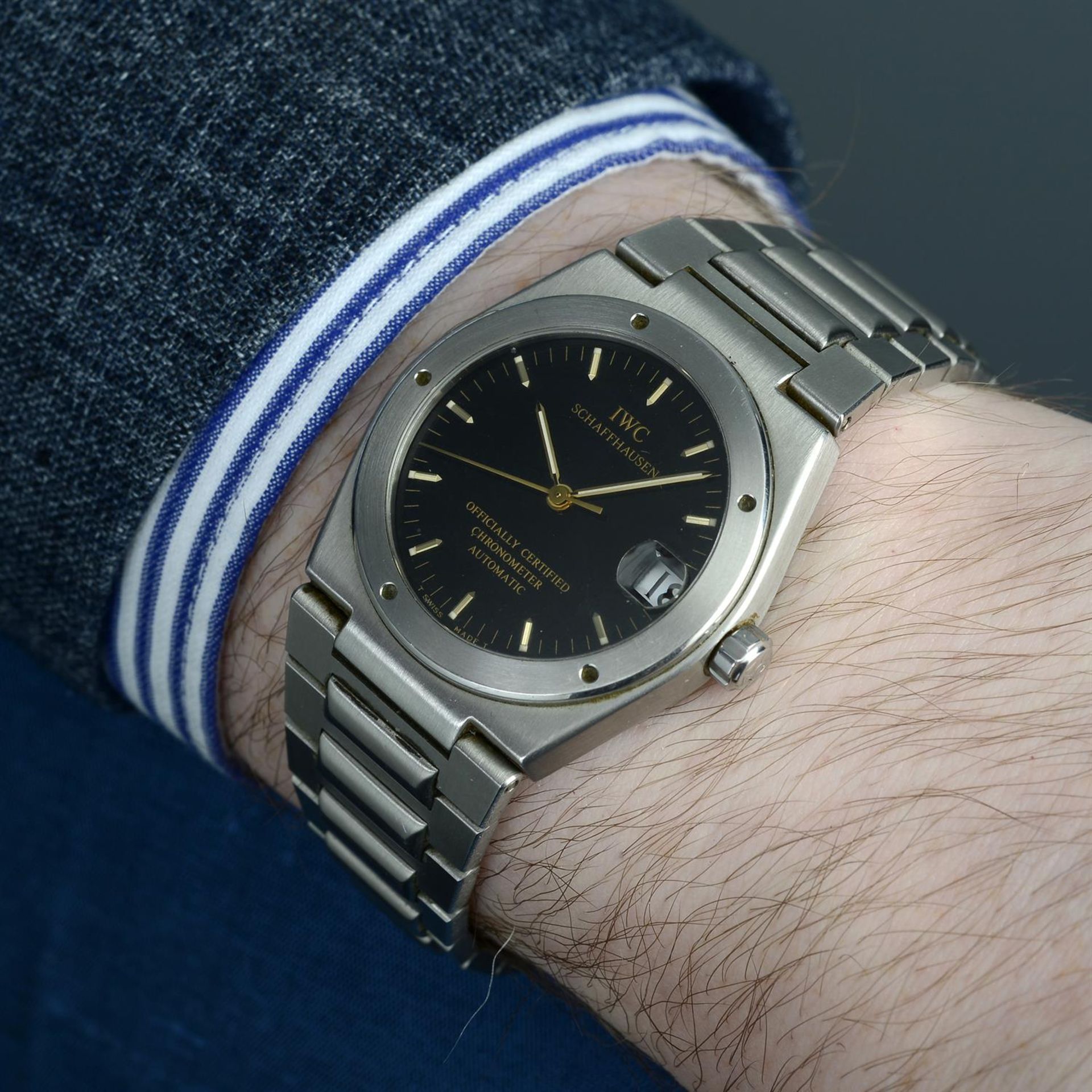 IWC - a stainless steel Ingenieur bracelet watch, 34mm. - Image 5 of 5