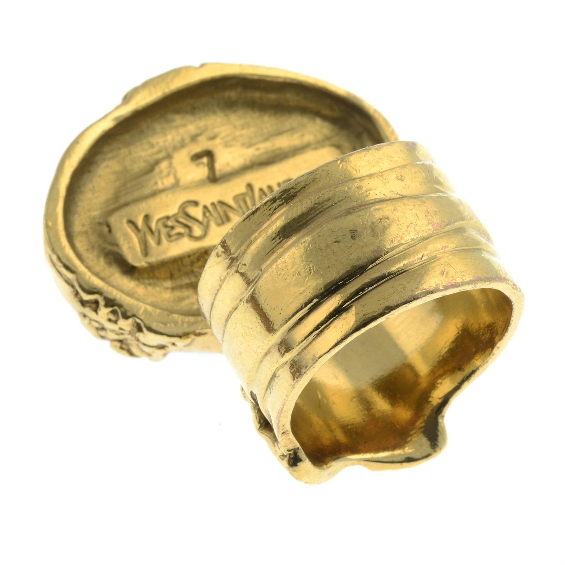 YVES SAINT LAURENT - an Arty ring. - Image 3 of 3