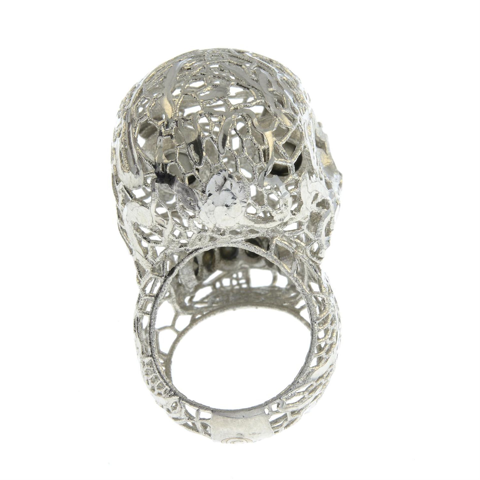 ALEXANDER MCQUEEN - a filigree skull ring. - Image 3 of 3