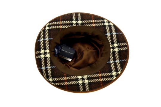 BURBERRY - a brown Haymarket check hat. Cotton brown Haymarket check hat  with decorative buckle a