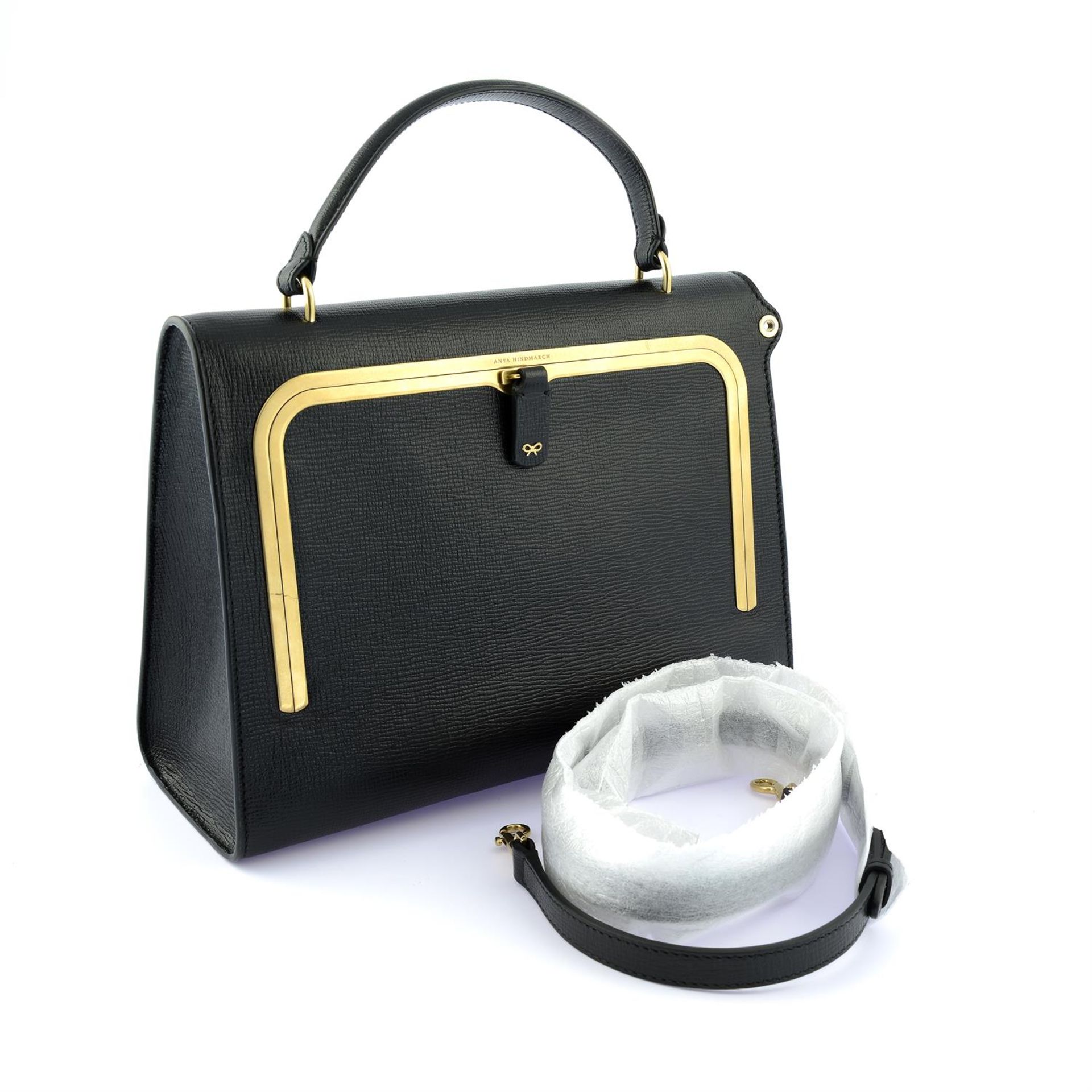 ANYA HINDMARCH - a black leather handbag. - Bild 5 aus 5