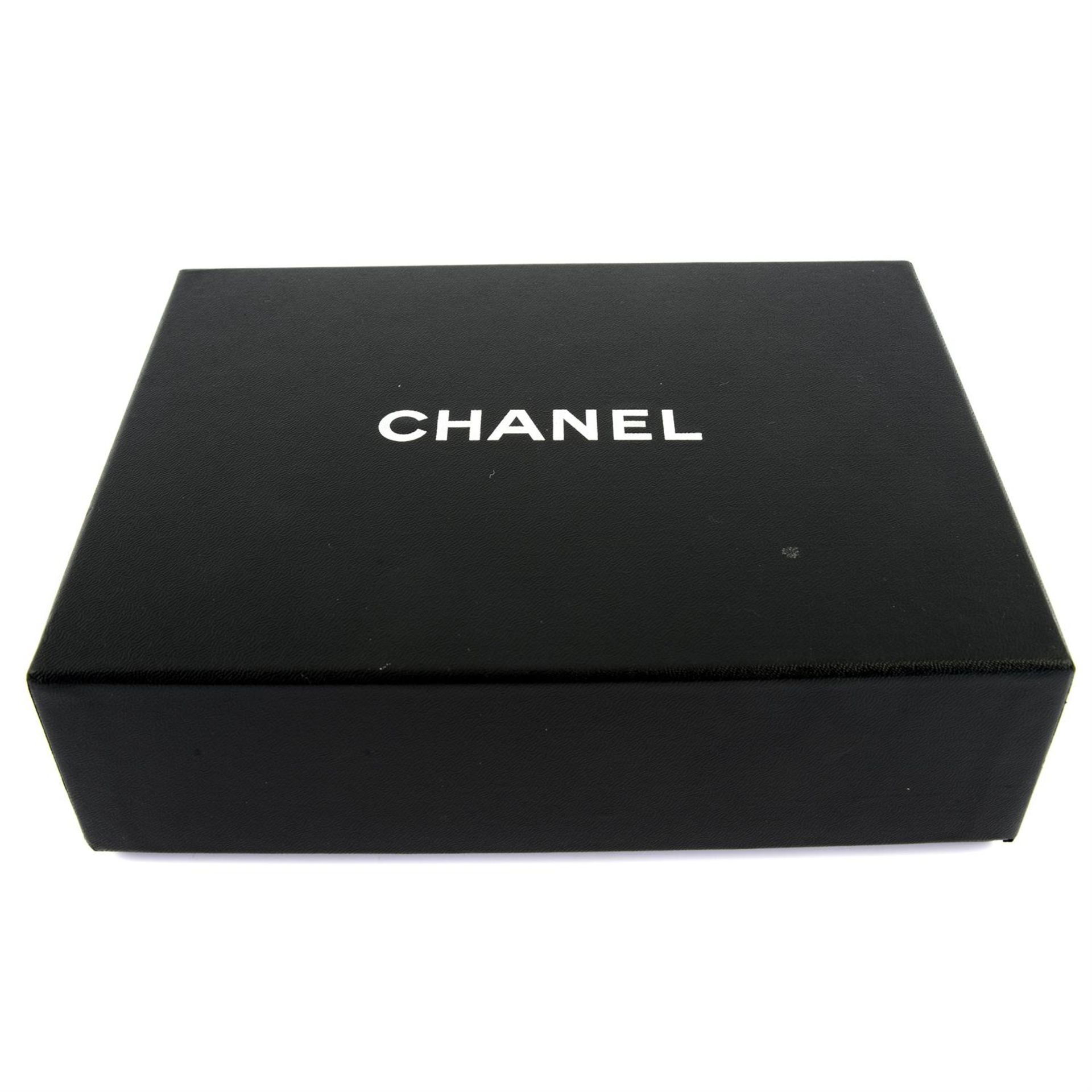 CHANEL - a light grey Camelia embossed leather wallet on chain. - Image 6 of 6