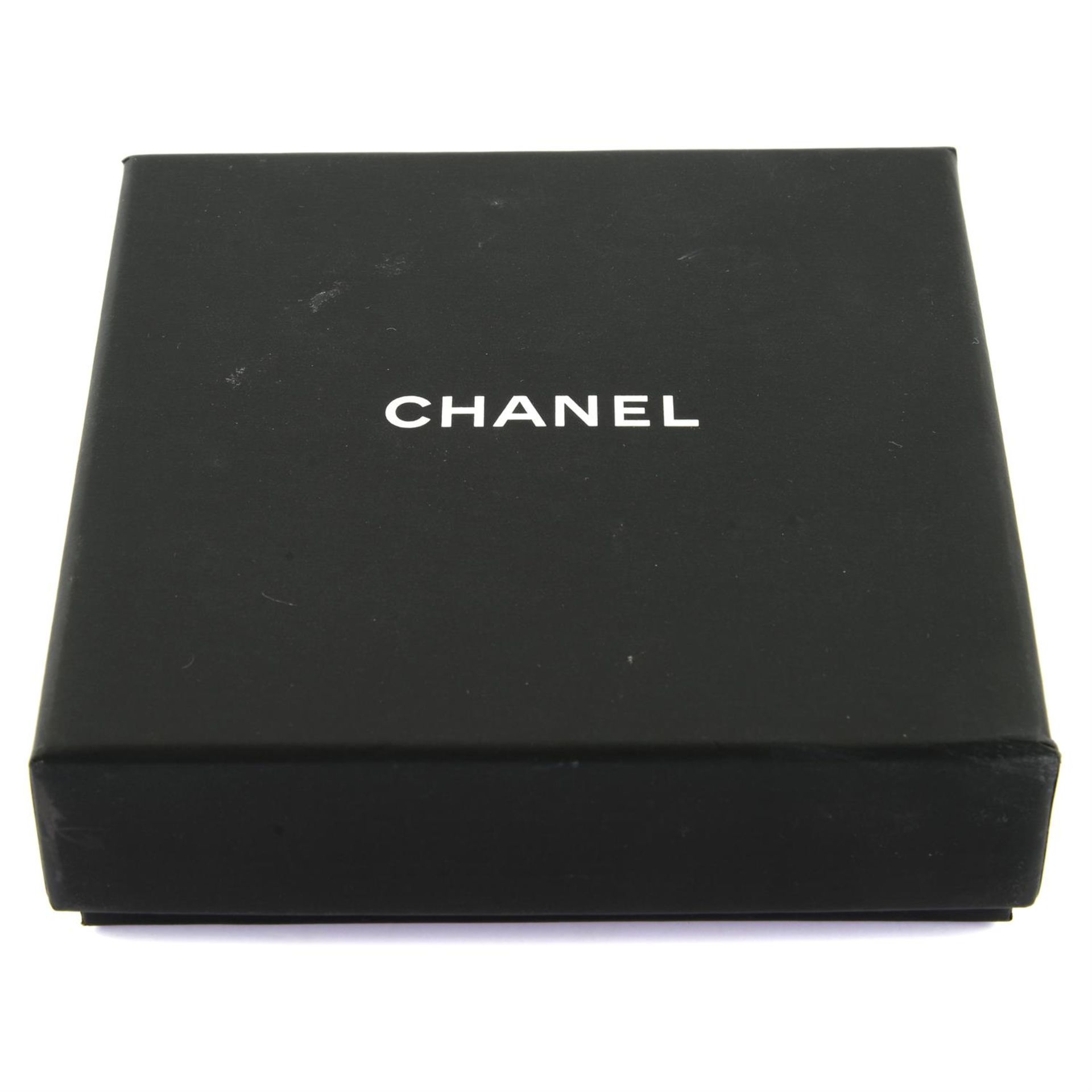 CHANEL - a pair of stud earrings. - Image 3 of 3