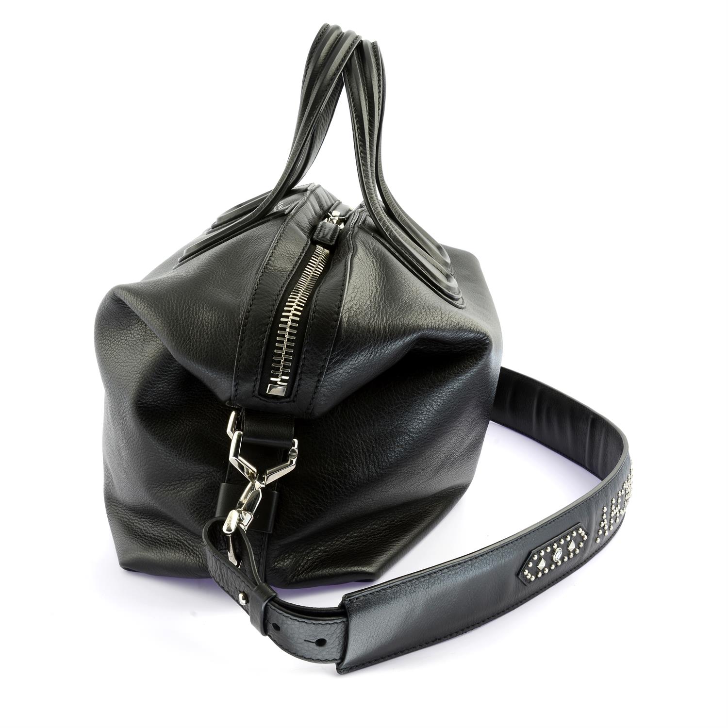 GIVENCHY - a black leather Nightingale handbag. - Image 3 of 5