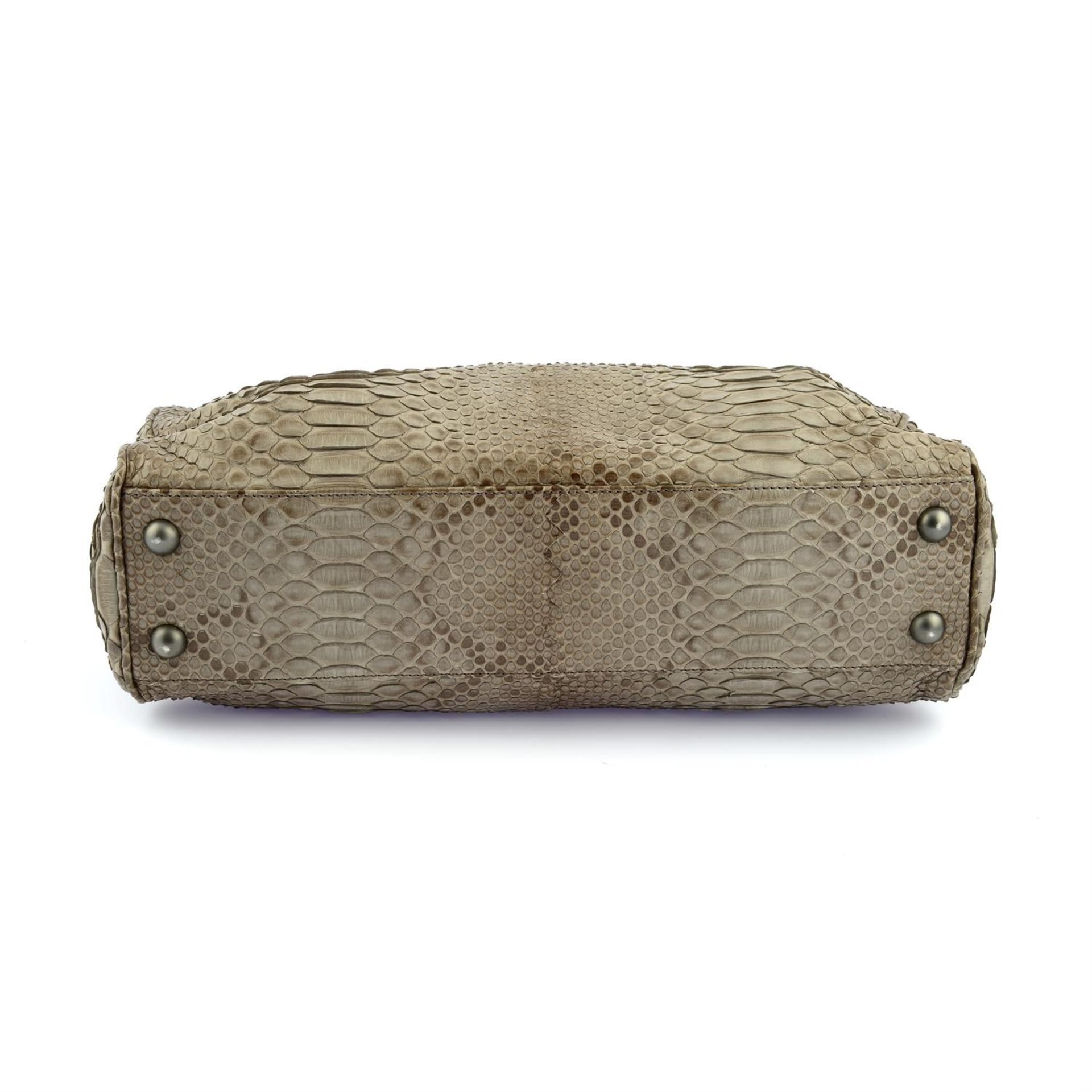 BOTTEGA VENETA - a brown Python leather clutch bag. - Bild 4 aus 4