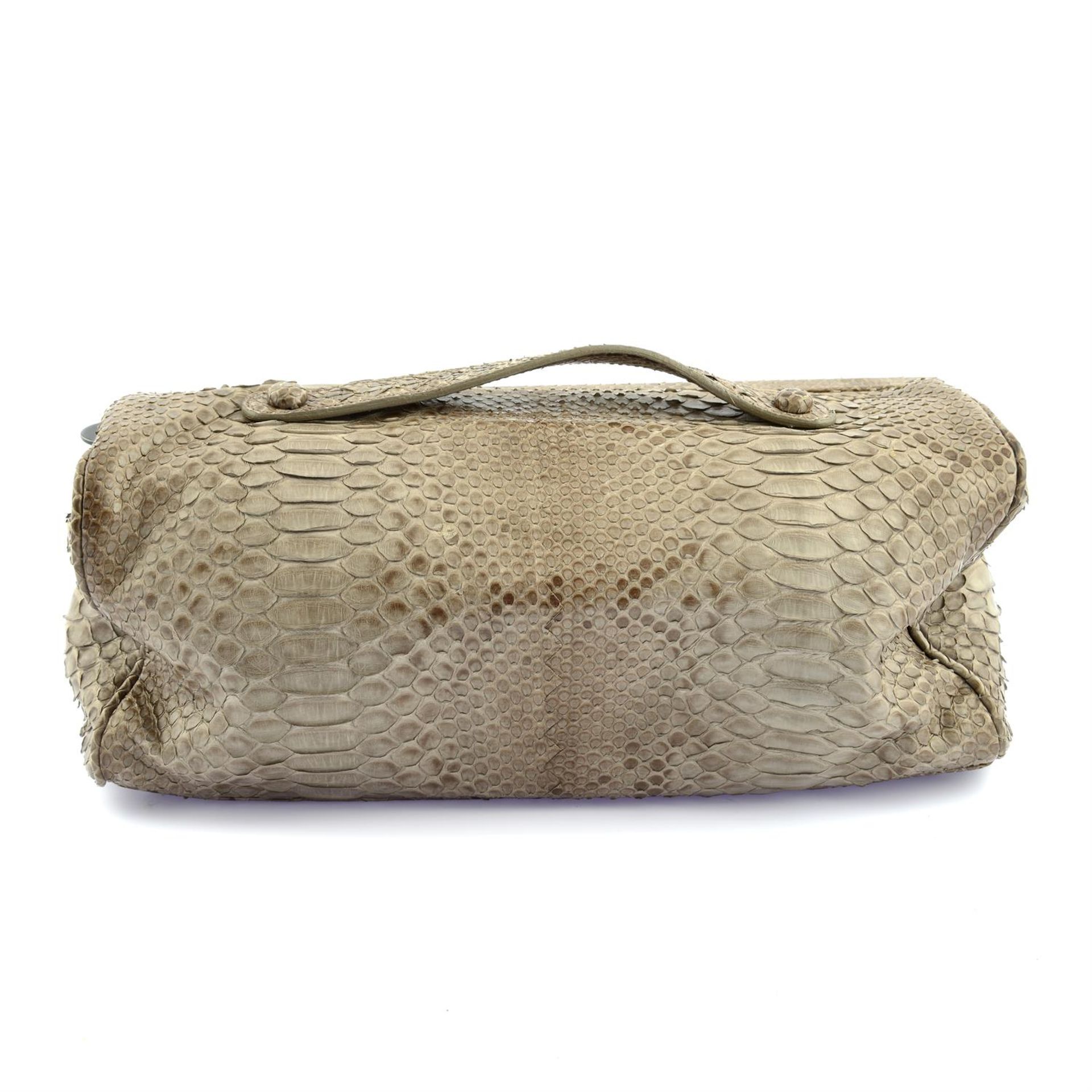 BOTTEGA VENETA - a brown Python leather clutch bag. - Bild 2 aus 4