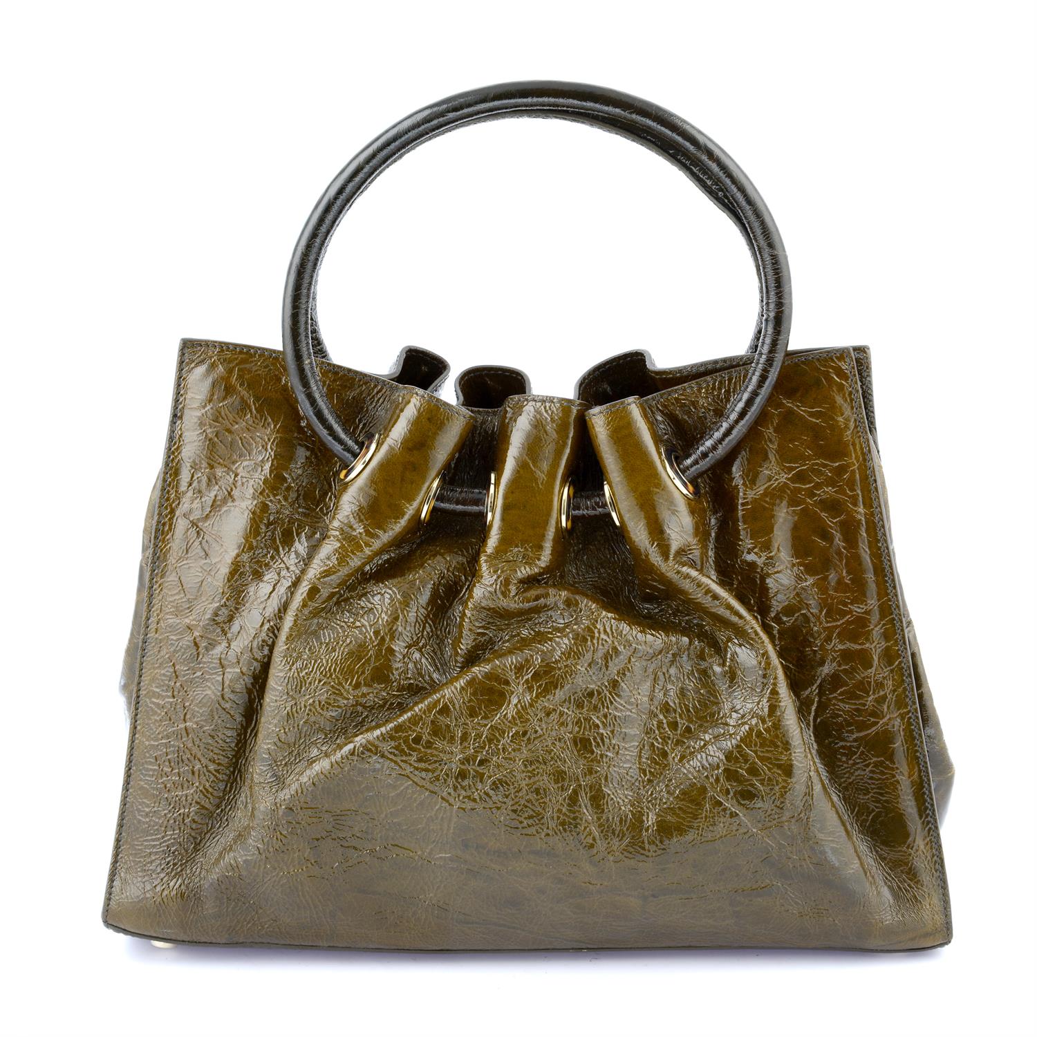 OSCAR DE LA RENTA - a brown patent leather handbag. - Image 2 of 4