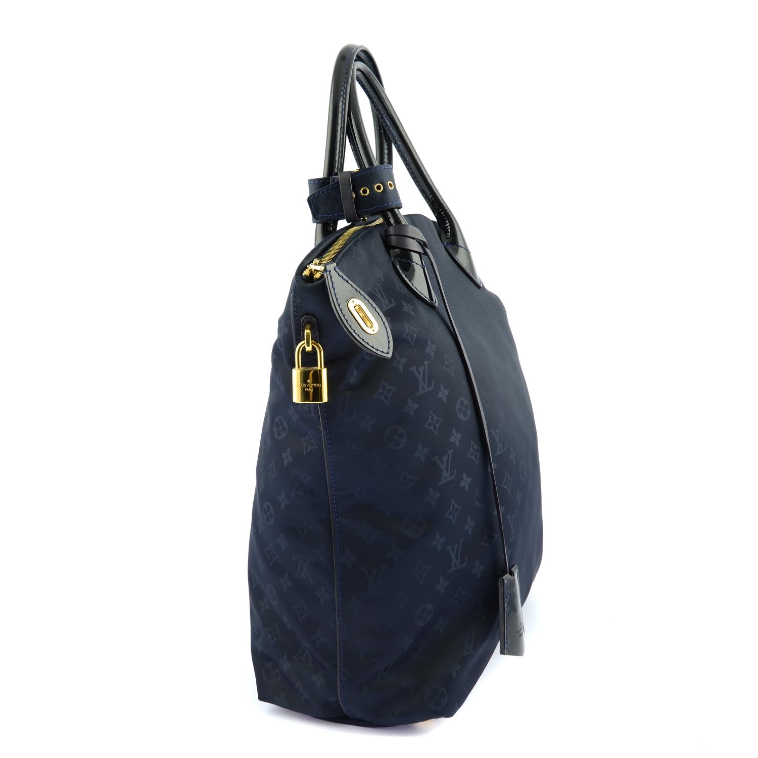 LOUIS VUITTON - a blue Monogram Desire Lockit MM. - Image 3 of 4