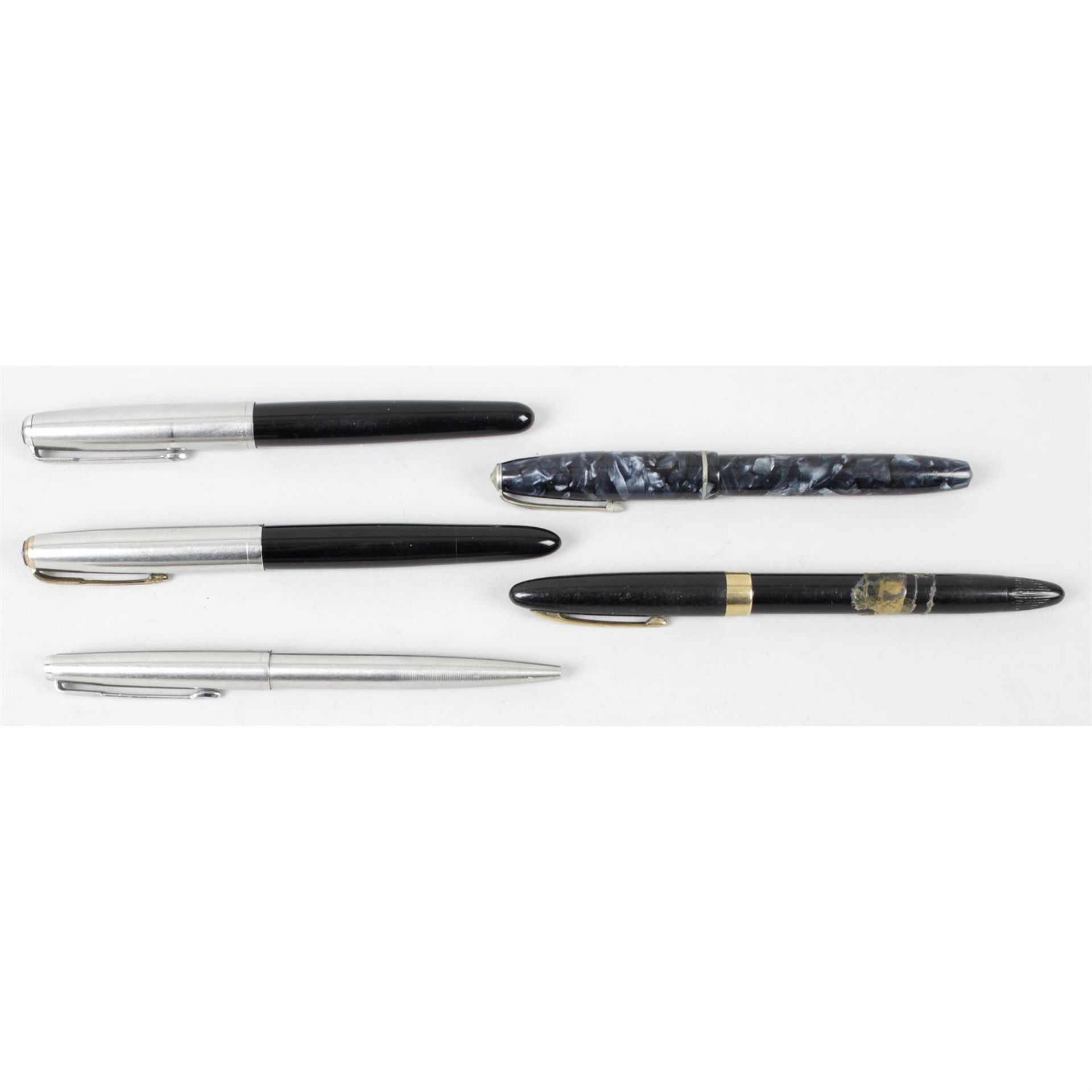 An assorted selection of pens, to include Sheaffer, Conway Stuart and Parker examples, etc. (11)