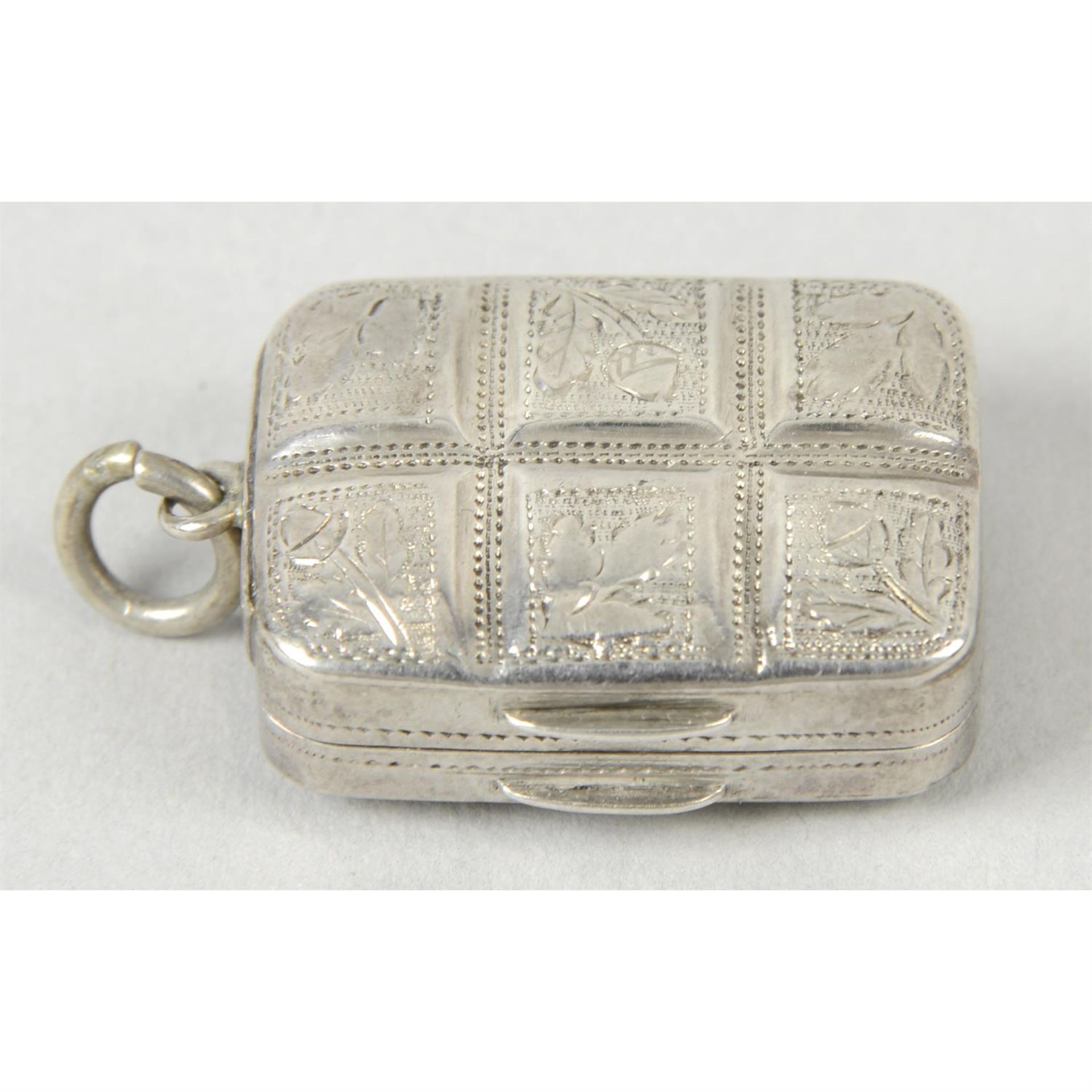 A George III silver vinaigrette.