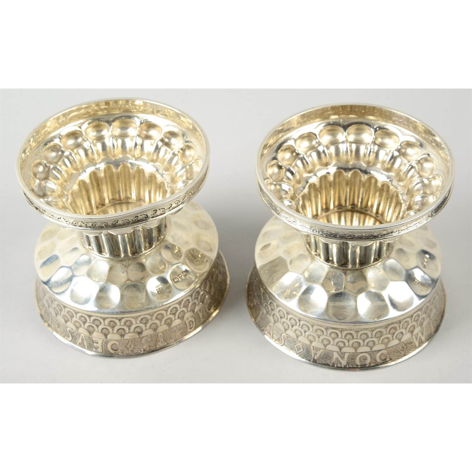 A pair of Edwardian silver pedestal bowls. - Image 3 of 3