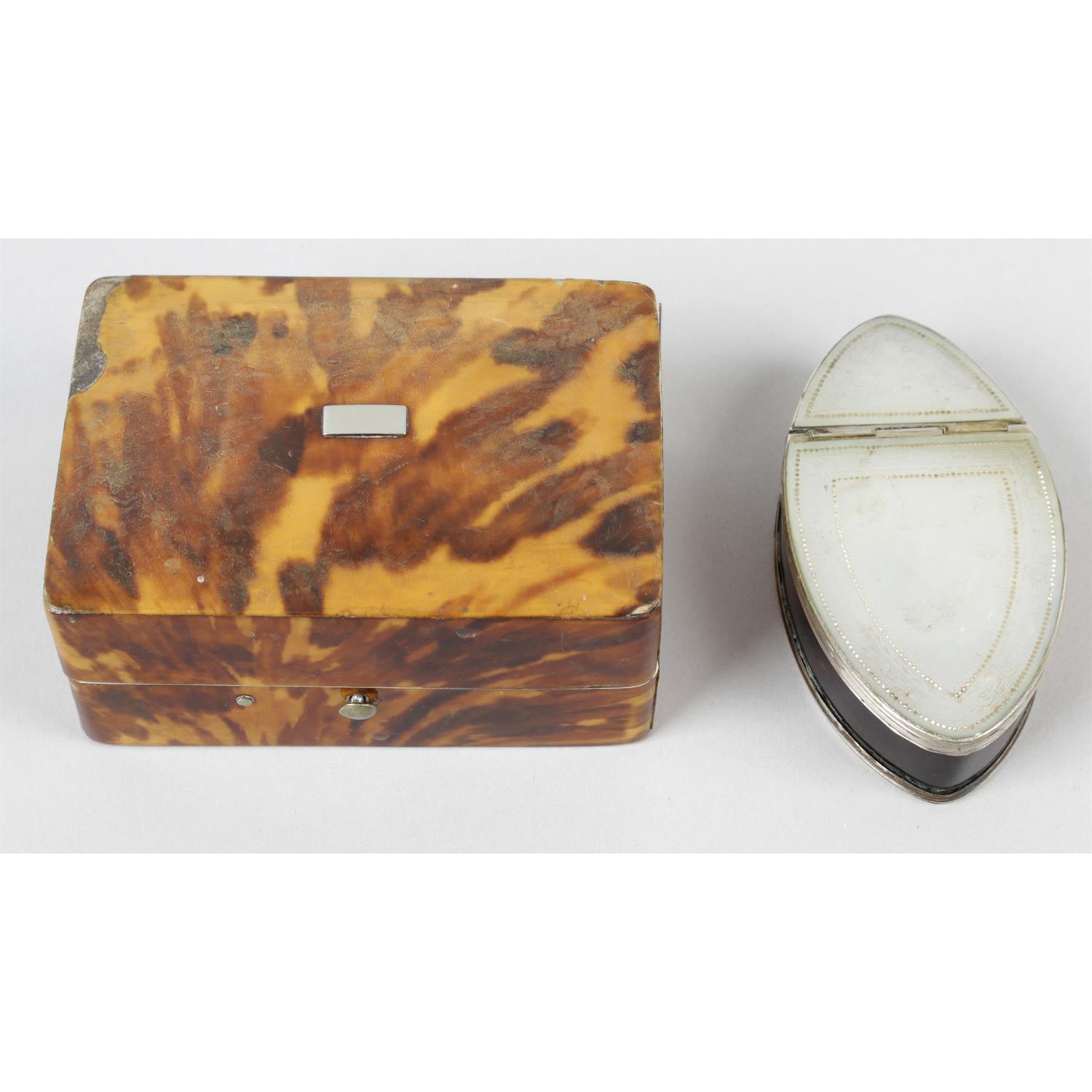 A tortoiseshell & mother-of-pearl snuff box; together with a further tortoiseshell box (both a.f).