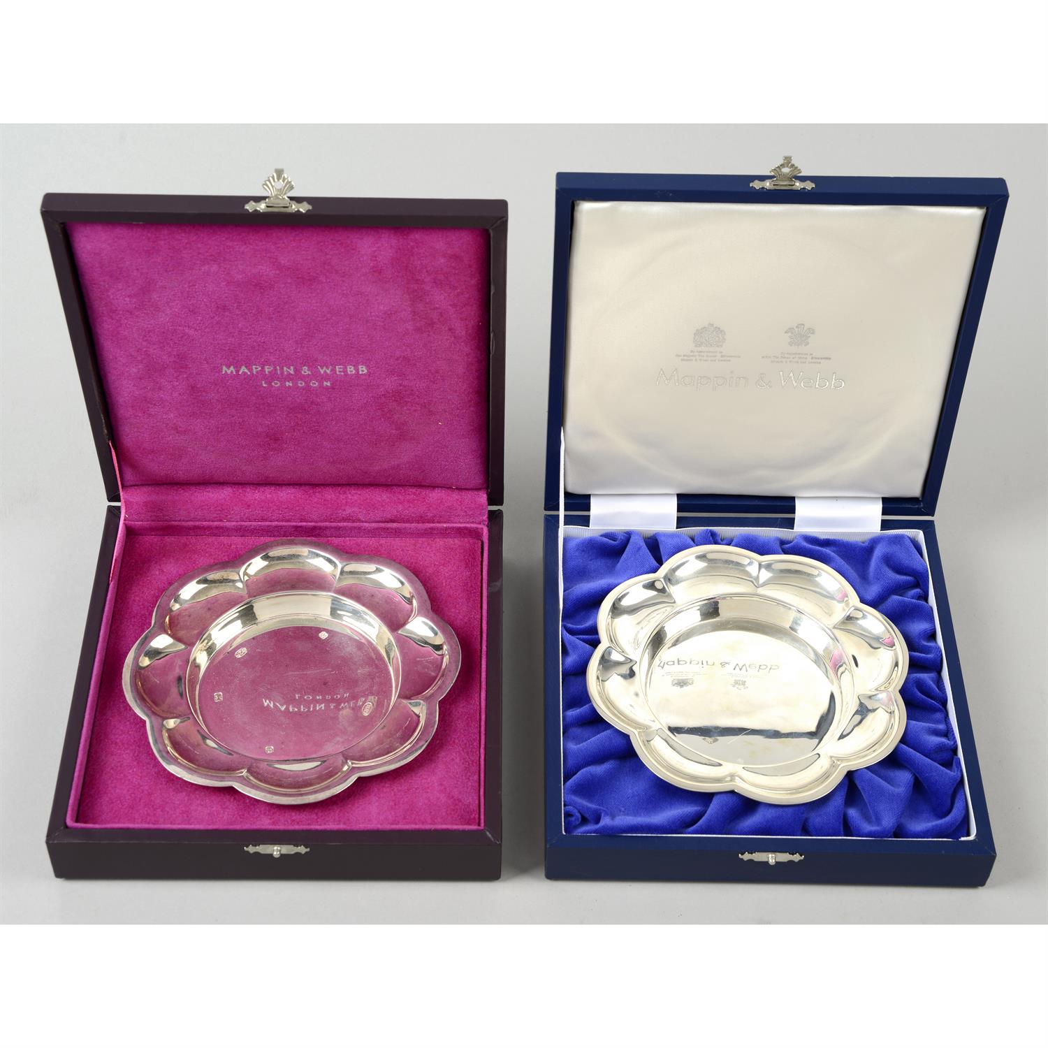 Two cased modern silver small dishes, by Mappin & Webb.