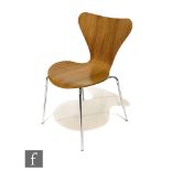 Arne Jacobsen ? Fritz Hansen ? A Series 7 chair on tubular chromium plated legs, moulded signature