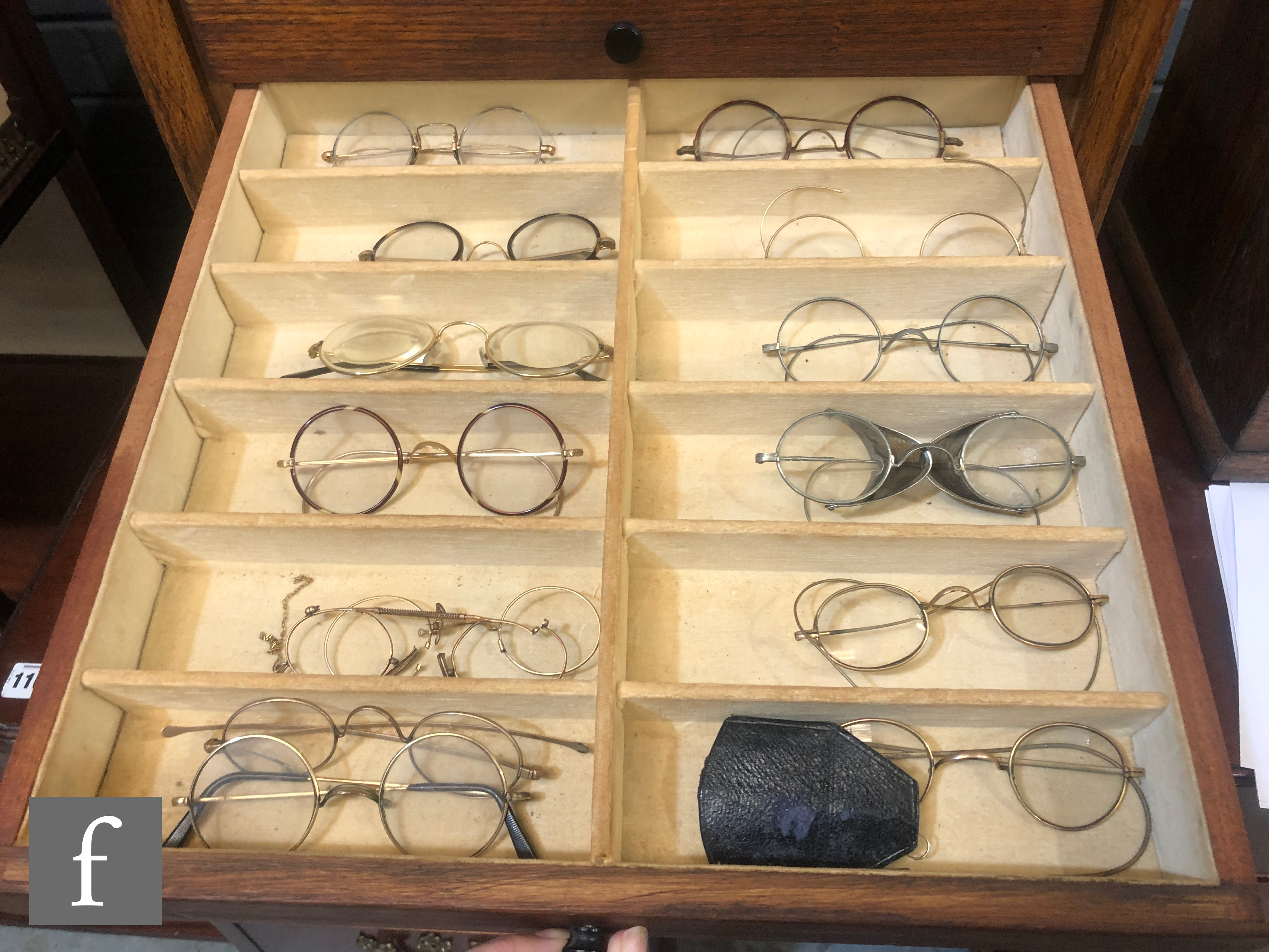 A large collection of 19th and 20th Century spectacles to include metal framed and simulated - Image 4 of 7