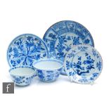 A collection of early 18th Century blue and white Chinese porcelain items, to include an aster