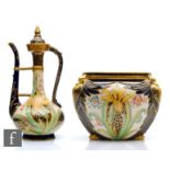 Wileman & Co - Foley - An early 20th Century Art Nouveau Persian ewer decorated with daffodils and