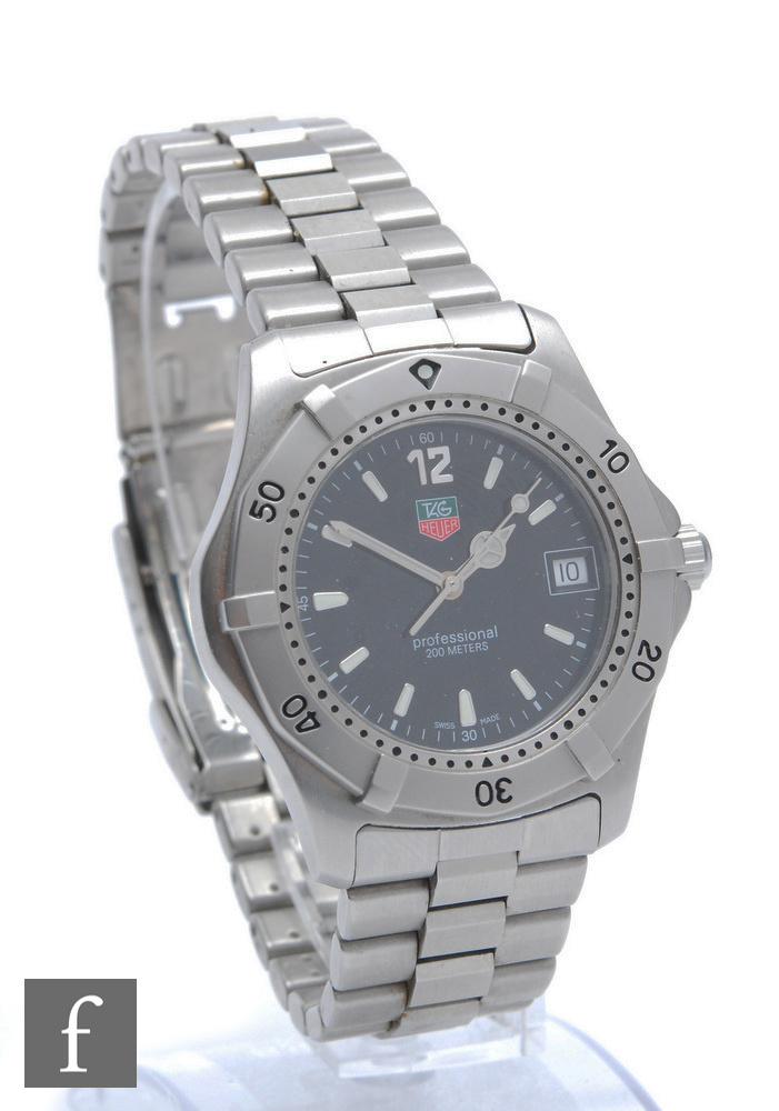 A gentleman's stainless steel Tag Heuer quartz wristwatch, luminous batons and date facility to a