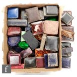 A parcel lot of assorted late 19th to early 20th Century jewellery boxes to include bangle,