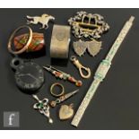 A small parcel lot of early costume and other jewellery to include stone set bracelet, pendant, a