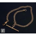 An early 20th Century 9ct rose gold uniform single Albert chain, terminating in T bar and metal