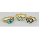 An attractive 18ct gold Ladies Ring, with centre turquoise stone surrounded by seed pearls;