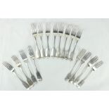 Very good set of 16, Irish silver Dinner Forks, Dublin c. 1811, maker GN in an oval, approx.
