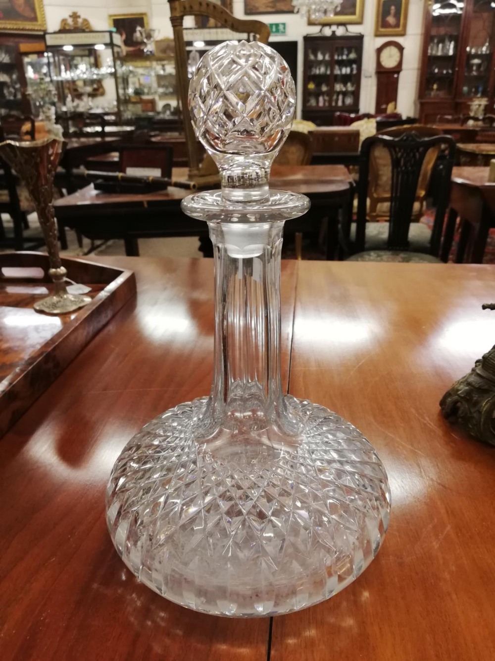 A collection of Waterford and other crystal Glass, comprising four decanters, a pair of jars with - Bild 8 aus 19