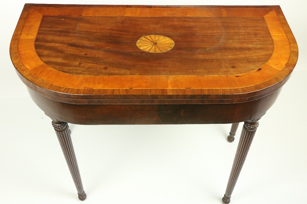 A George IV period mahogany rosewood and satinwood banded fold-over Card Table, the D shaped top - Bild 2 aus 4