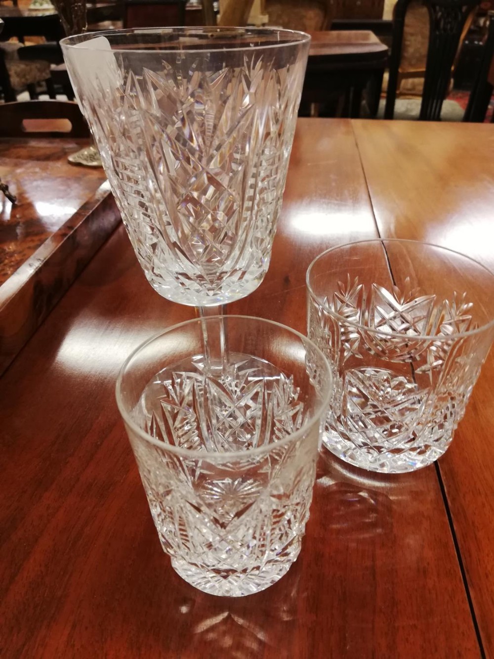 A collection of Waterford and other crystal Glass, comprising four decanters, a pair of jars with - Bild 2 aus 19