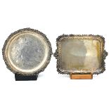 Tre piatti e un vassoio piccolo - Three plates on a small tray