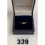 9k diamond ring. Size K, W: 1.2g