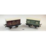 Hornby ‘O’ gauge – 2 vans – Jacob & Co. Biscuits and M.R. Luggage
