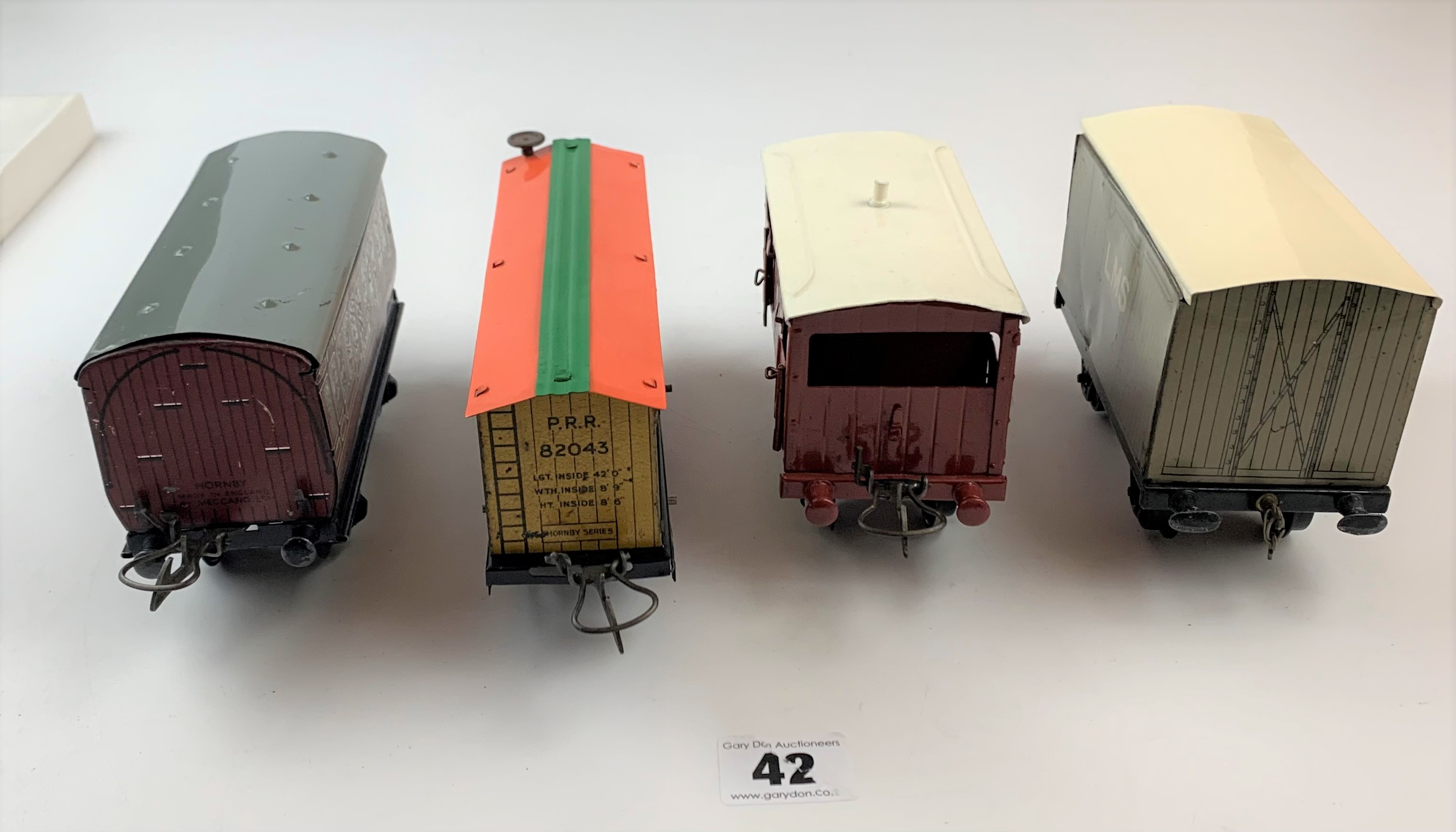 Hornby ‘O’ gauge – Coach no. 1 LMS 4w, Brake Van NE4567 4w, Box car USA 4w and Van LMS 260723 non - Image 7 of 8