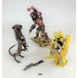 3 Predator and Alien figures