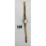 9k gold Tissot ladies watch with gold strap, total w: 21.8 gms. Running