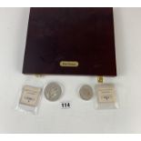 British Banknotes case with £10 banknote coin and £20 banknote coin