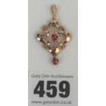 9k gold drop pendant with pink stones, 1.5” long, w: 1.4 gms