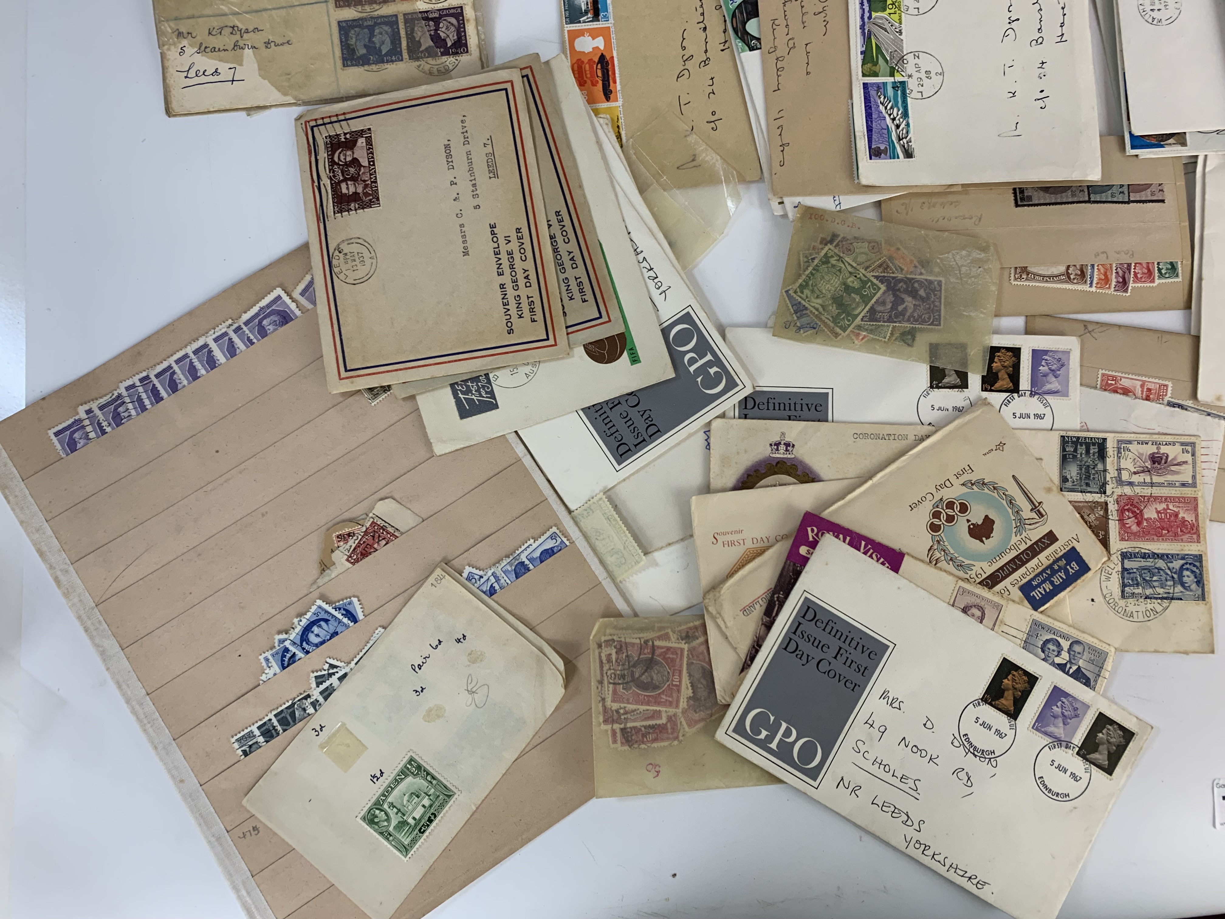 Box of assorted old first day covers, stamps and envelopes inc. Ceylon - Image 2 of 5