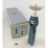 Lladro boxed nun ‘Prayerful Moment (Blue)’ no. 5500. Good condition